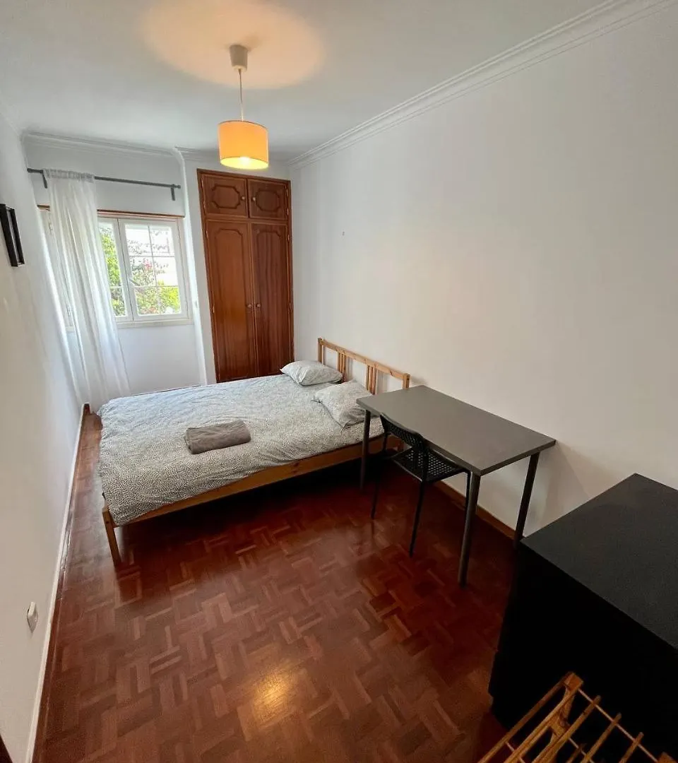 Parede Hill - Guesthouse 0*,  Portugal
