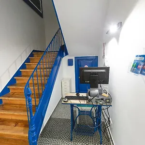 Help Yourself - Hostel