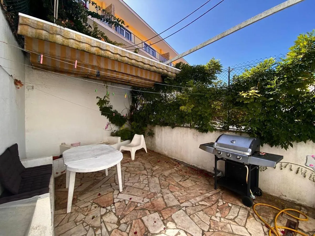 Parede Hill - Guesthouse Portugal